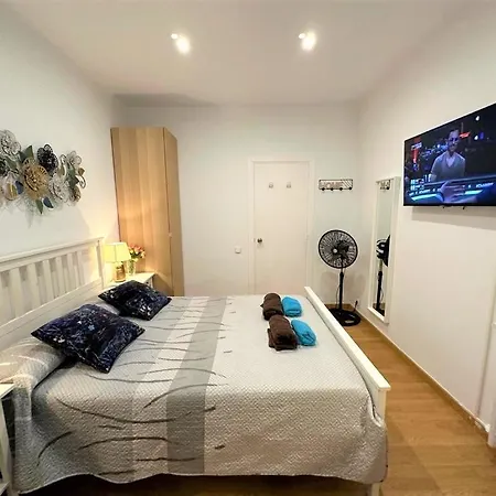 Bed & Breakfast In The Center Of Barcelona